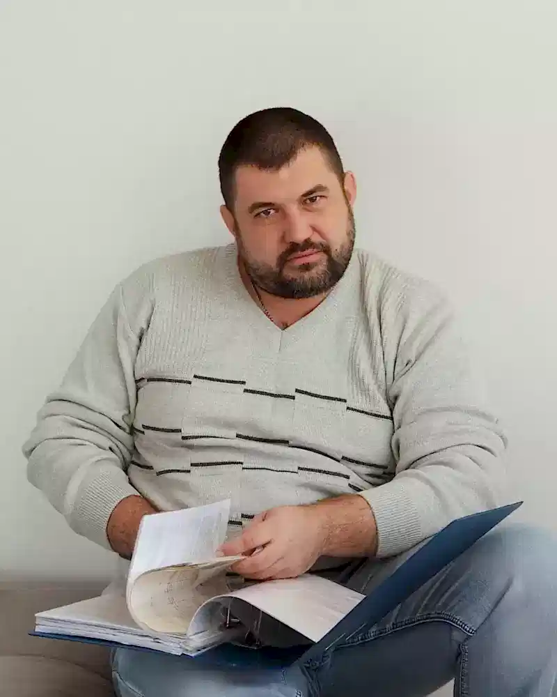 Бригадир строителей Суслин Юрий